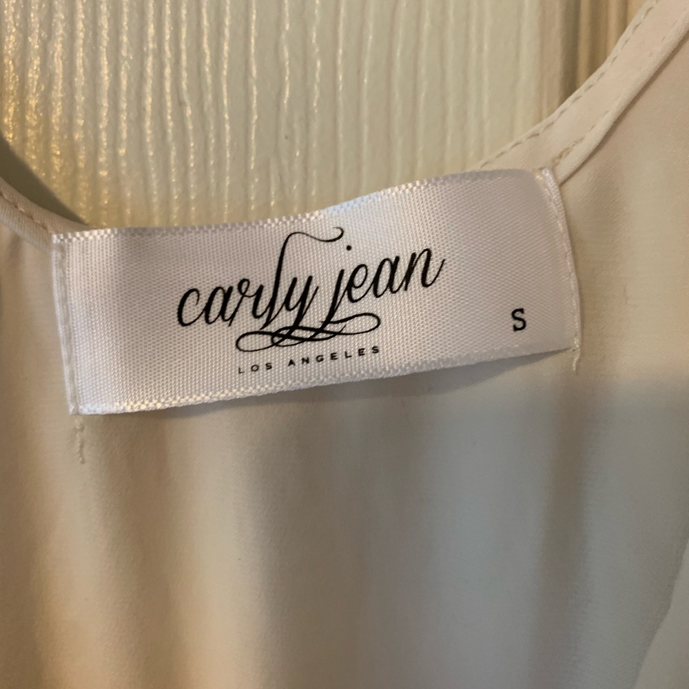 Carly Jean white romper - Picture 4 of 4